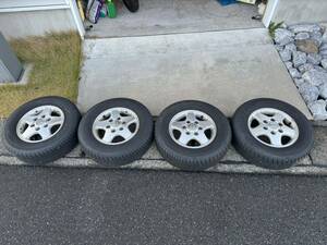 キャラバン 純正ホイール 15*5.5J+45 139.7 6H / タイヤ　 トランパスmpZ 215/70R15 4本セット