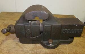 *.-398 vise vise 4 BULLDOGbru dog used good goods weight approximately 18kg