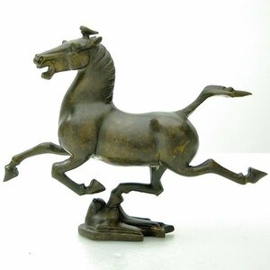 Art hand Auction Figura de un buen caballo., N° 140526-50, tamaño de embalaje 60, Artículos hechos a mano, interior, bienes varios, ornamento, objeto