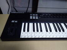 中古　MIDIキーボード　 KOMPLETE KONTROL S49_画像3