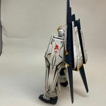 RG 1/144 νガンダム 完成品 逆襲のシャア ガンダム ガンプラ _画像8