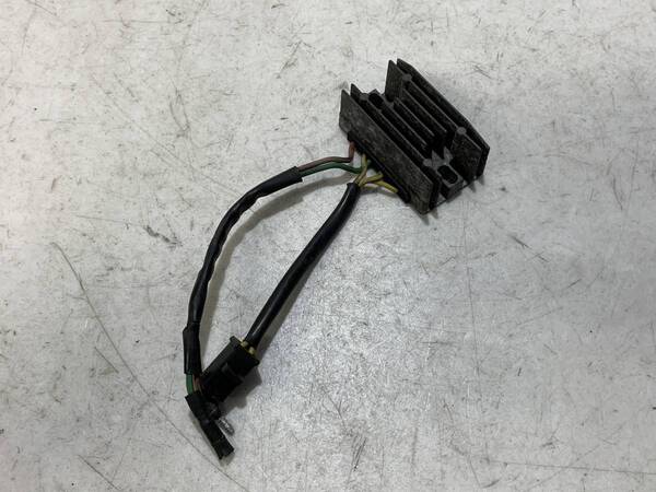 A-32 ◆ 送料無料 ◆ ホンダ FTR223 MC34 ◆ 純正 レギュレーター レクチファイア 発電充電電圧OK ◆ MD33E