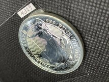 31.1グラム 2022年 (新品) イギリス「ブリタニア」純銀 1オンス 銀貨_画像3