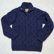 CANADIAN SWEATER　カナディアンセーターカンパニー カウチンニット 極集ケーブル編み くるみボタン　Mサイズ　ネイビー　ウール100％_画像4