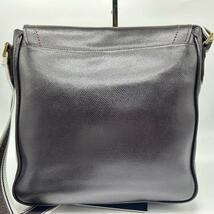 1円◆美品◆希少品 サルヴァトーレフェラガモ FERRAGAMO ショルダーバッグ メッセンジャーバッグ ビジネス メンズ レザー 本革 斜め掛け 茶_画像2