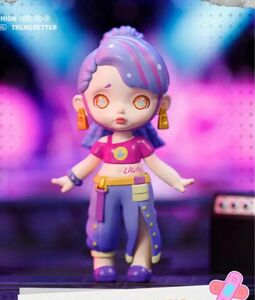 ToyCity Laura ファッションシリーズ　開封済み　POPMART