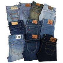 m① デニム 10本 まとめ売り 大量 Levi's リーバイス EDWIN Lee リー 他 濃紺 大きいサイズ ショートパンツ 含む ジーンズ レディース 卸売_画像1