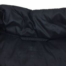 D506-⑥ UNIQLO ユニクロ ノースリーブ ジップアップ ダウン ベスト 羽織り トップス ダウン90%他 ブラック系 メンズ XL_画像7