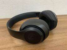 【6884】Beats by Dr. Dre Studio3 ビーツ wireless ワイヤレス マットブラック 黒 MQ562PA/A ヘッドフォン _画像2