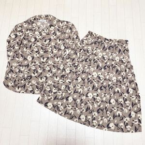  peace 185*① Leilian Leilian setup button shirt flair skirt floral print total pattern 9 lady's beige double breast pleat 