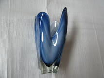色ガラス（ブルー系）　変形四角形　花瓶　　高さ３４ｃｍ　　　　中古_画像4