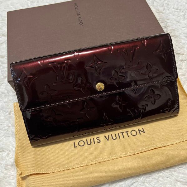 なかなか綺麗！ LOUIS VUITTON ルイヴィトン ヴェルニ モノグラム 長財布