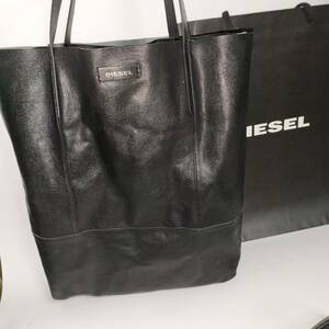 人気DIESEL■ディーゼル■(超美品)■本革レザー■トートバッグ ■ブラック/シルバー■レディース/メンズ リバーシブル　本革トート