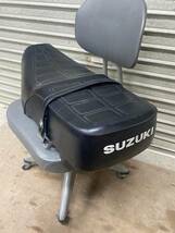 SUZUKI（スズキ）GN125 GN125H 純正シート 美品　中古_画像2