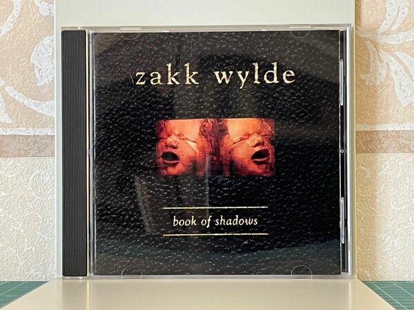 ZAKK WYLDE/ザック　ワイルド　　book of shadows. 国内版