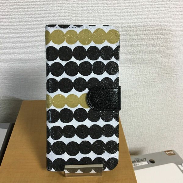  iphone SE/7/8手帳型ケース デコパージュ 黒ゴールド