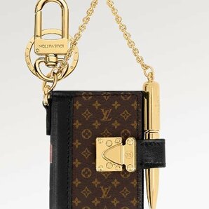 未使用 ☆LOUIS VUITTON（ルイ・ヴィトン） ☆彡 バッグチャーム・LV ブック M00992 現行モデル 145200円 京都大丸購入品の画像8