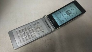 D4911 docomo FOMA F-04D FUJITSU 富士通 ガラケー ケータイ 折畳式 簡易動作確認＆簡易清掃＆初期化OK 判定○ 現状品 送料無料　