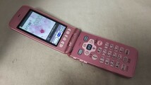 D4923 docomo SIMフリー らくらくホン F-02J FUJITSU 4Gガラホ 簡易確認＆簡易清掃＆初期化OK 判定○ WebにてSIMロック解除手続受付済み_画像2