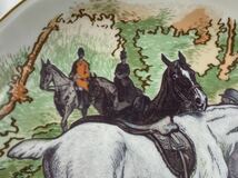 【福蔵】飾皿 深川製磁 2002年 色絵 馬 人物 絵皿 直径23.7cm_画像5
