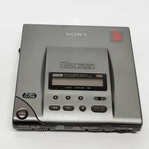 ●ソニー D-303 Discman コンパクトCDプレーヤー SONY ディスクマン ポータブルCDプレーヤー オーディオ 音響機器 S2659_画像1