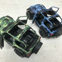 0110F ジープ ラングラー Jeep Wrangler カモフラージュバージョン 緑 青 1/34 ミニカー 2点セット オープントップ 2018 ルビコン 車 _画像10