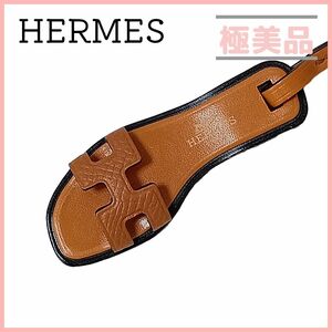 エルメス　オラン　ナノ　チャーム ブラウン HERMES サンダルモチーフ ストラップ 箱付