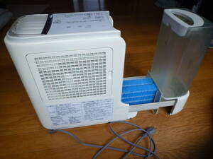 #SHARP sharp heating evaporation type humidification machine HV-C50-W white group beautiful goods 