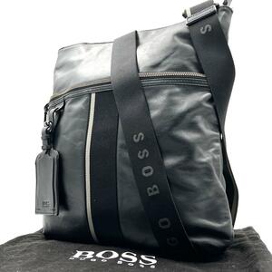 《美品》HUGO BOSS ヒューゴボス メンズ ビジネス オールレザー ショルダーバッグ サコッシュ A4 ブラック 斜め掛け ネームタグ