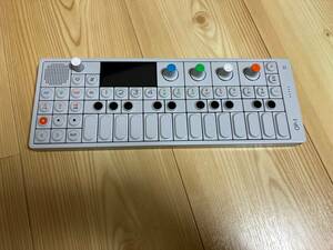 teenage engineering OP-1 ティーンネイジ エンジニアリング シンセサイザー 