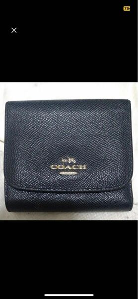 ｢コーチ｣の二つ折り財布です。幅：10.5cm 、縦：9.5cm大手リサイクルショップでの購入で鑑定済の商品です。