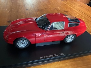 ★AUTO Art オートアート　Alfa Romeo TZ 1963 1/18 台座のみ　箱なし　★長期保管品