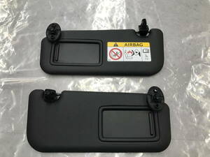 □□2401-93 新車外し！NHP10 アクア GRスポーツ 後期 サンバイザー 左右セット ダークグレー 美品！