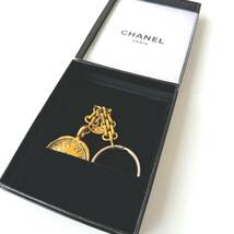 ◆ シャネル CHANEL カンボン メダル キーホルダー 箱付き ゴールドカラー ヴィンテージ レディース メンズ アクセサリー キーリング_画像10