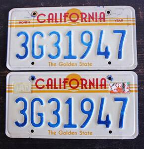【送料無料】2枚セット! * カリフォルニア ナンバープレート 1982年～87年 ライセンスプレート カープレート CALIFORNIA 「3G31947」 233