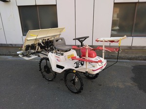 【H-1988】中古品 Yanmar / ヤンマー 田植え機 4条植え Pe-1 ガソリン リコイル式【引取限定・静岡県浜松市】