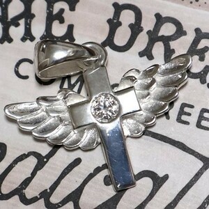 天使型クロスペンダントトップ - 守護と信仰のシンボル、優美なネックレス チャーム 新品 迅速配達 送料無料 s0744