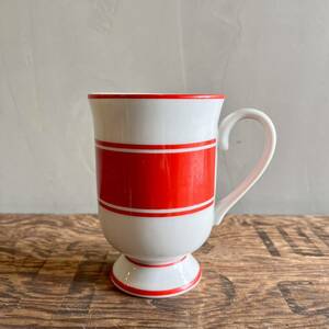 【JAPAN vintage】Footed Mug マグカップ　レトロ　逆輸入　アメリカ　ビンテージ