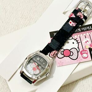 未使用 サンリオ ハローキティ 腕時計 Hello Kitty Japan シリーズ 2011 完売品 リストウォッチ ちりめん 和風 和柄の画像2