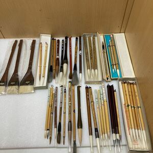 GXL9815 書道家整理品　筆まとめ 43本 浙江湖筆 /鳩居堂/一徹堂/一心堂/玉泉堂 他　書道　現状品　1109