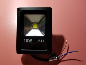 玄関灯・防犯灯・非常灯 DIY 電子工作用 明るいLED照明ライト投光器(10W