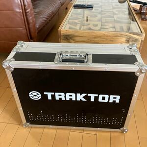 TRAKTOR KONTROL S4 ハードケース