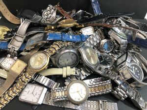 ■1円スタート　腕時計まとめ　ジャンク　約2キロ　SEIKO /CITIZEN /D &G/Burberry/ミラショーン/AUREOLE その他多数