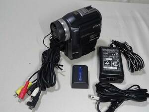 SONY★ソニー HANDYCAM miniDVデジタルビデオカメラ★ DCR-PC300+ACアダプタ AC-L15B+バッテリ NP-FM30+AV出力コード●録再確認▼現状品