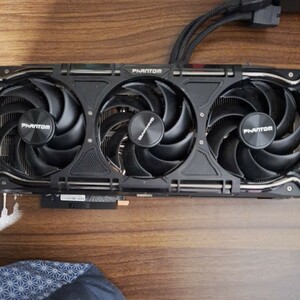 RTX 4090 GAINWARD phantom GS