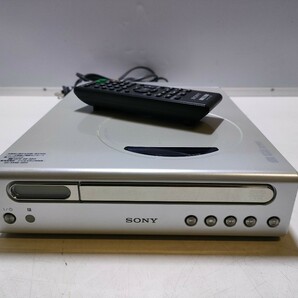 E118(中古現状、消毒除菌済 、即発送)SONY DVDプレーヤー DVP−F31(リモコン付き)の画像1