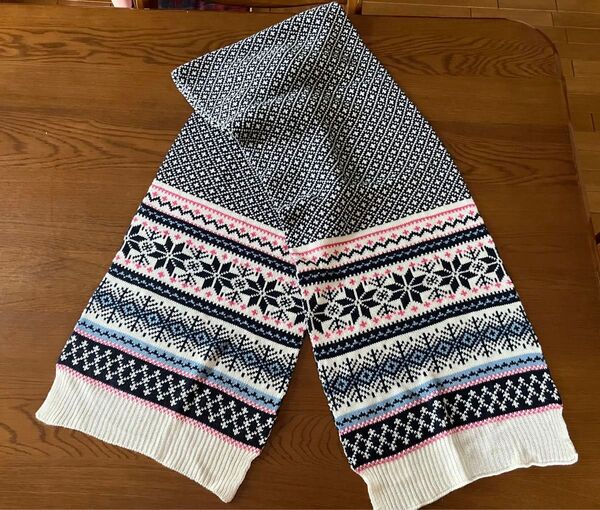 【未使用 自宅保管】ニット マフラー アクリル ワールド 32×176 編み込み模様 ノルディック