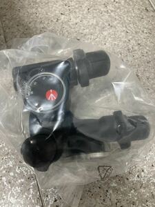 AZ-310.Manfrotto ギア雲台 ギア付きジュニア雲台 アルミニウム製 410 [並行輸入品]