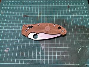 Spyderco C101 ブラウン 。スパイダルコ 登山 釣り キャンプ ブッシュクラフト クマ対策 護身用 狩猟 鹿狩 猪狩 熊狩 クマ