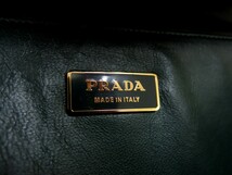 PRADA プラダ◆メンズ◆カーフ レザー 本革◆クラッチ セカンド バッグ◆ブラック ゴールド金具◆美品◆フラップ◆N7004_画像6